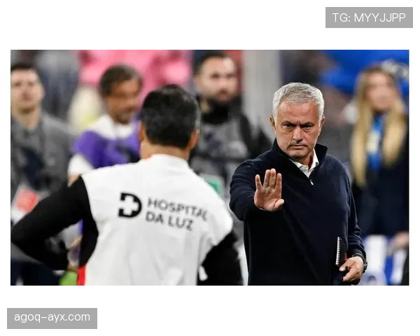 穆里尼奥战术失灵，球队内讧传闻浮现，德比惨败敲响警钟